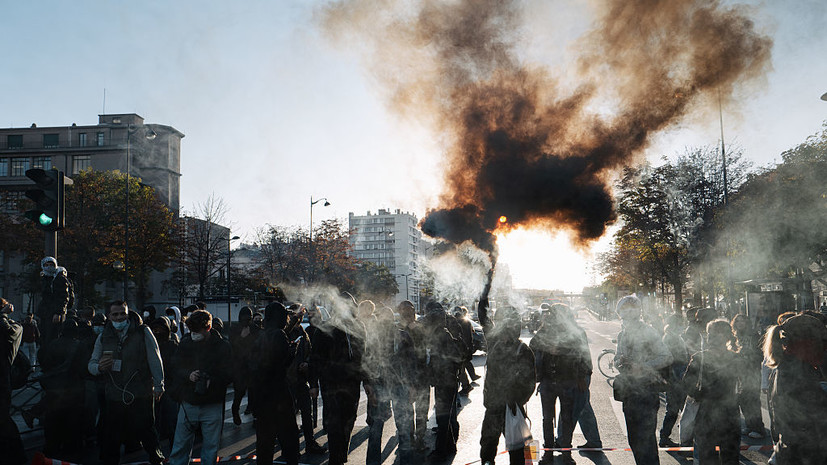 Le Monde: более 1 млн человек собрались на митингах во Франции