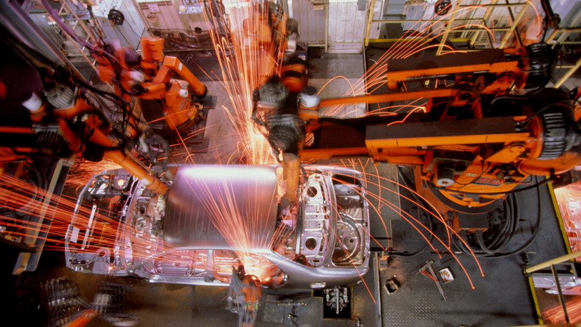 «Ведомости»: в Петербурге на бывшем заводе Toyota начнут выпускать машины Senat