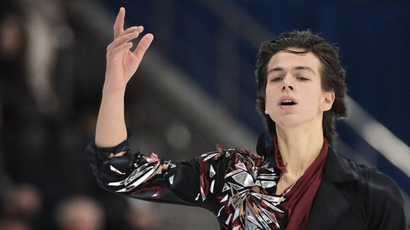 На олимпийском отборе в Пекине болельщиков заставили убрать баннеры в поддержку Петросян и Гуменника