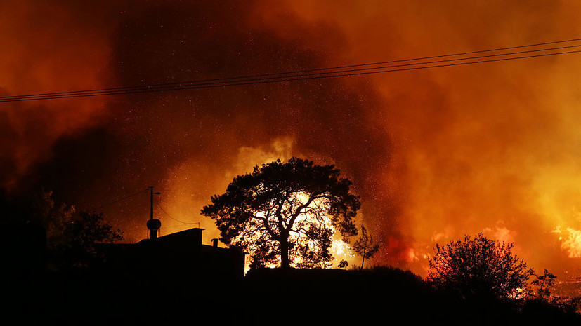 Россиян разместили в безопасных гостиницах после эвакуации из-за пожара в Анталье