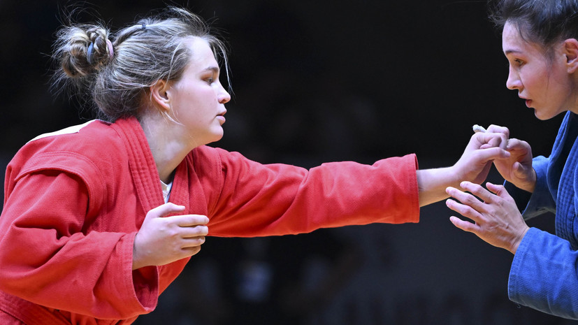 Россиянки завоевали все золотые медали в спортивном самбо на Кубке мира в Душанбе