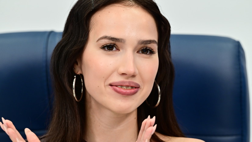 Загитова призналась, что написала три авторские песни