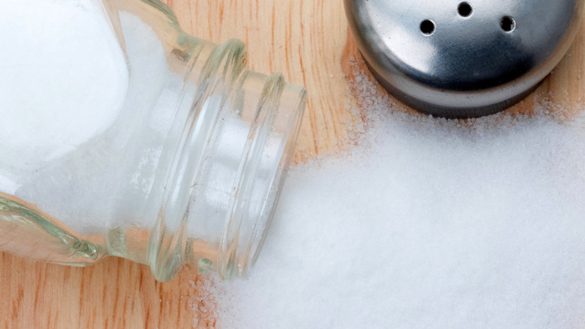 Врач Богатырёв назвал переизбыток соли вредным для здоровья почек