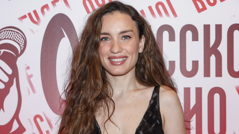 Певицу Дайнеко перепутали с тренером фигуриста Гуменника