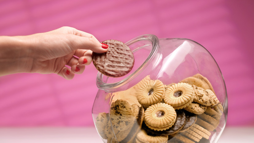 Психотерапевт Романенко: тяга к еде может быть признаком психологического голода