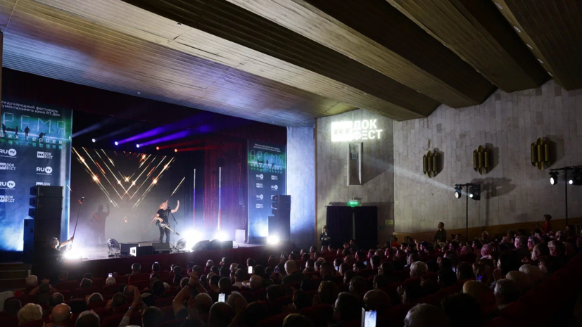 В Подмосковье прошли первые концерты всероссийского проекта «Песни и кино — нашим героям»