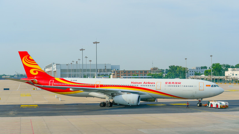 Врезавшийся в борт «России» в Шереметьево китайский самолёт отстранят от полётов