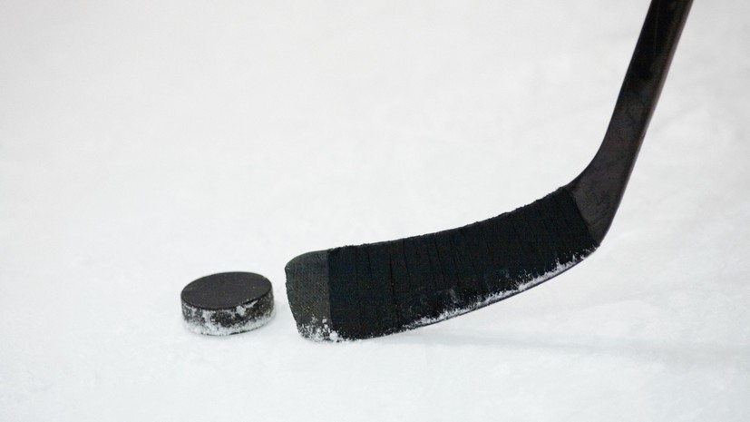 Хоккеист избил клюшкой человека на дороге в Москве