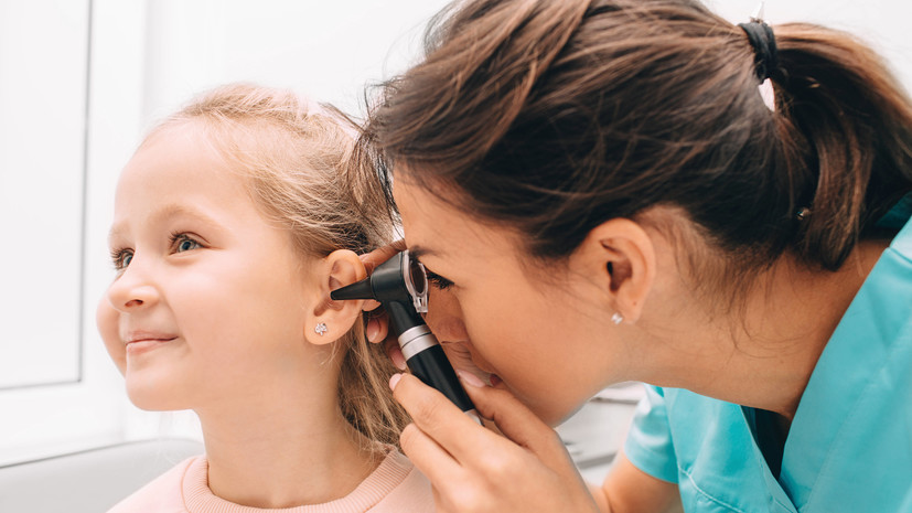 Врач Новикова: дети младше пяти лет часто переносят отит