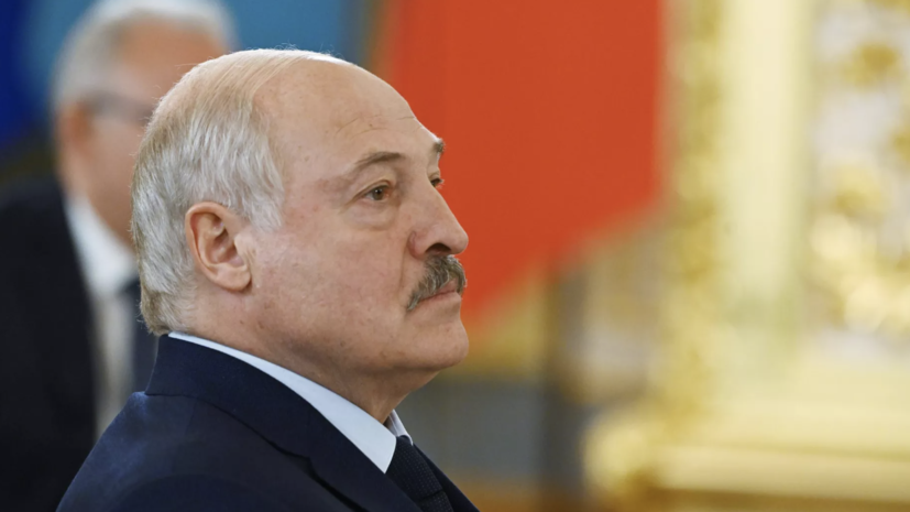 Лукашенко поблагодарил Путина за то, что он сделал Белоруссию ядерной страной