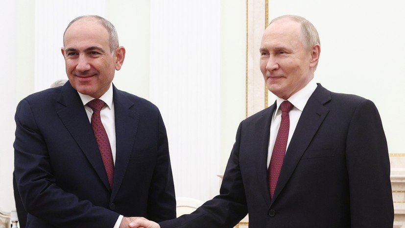 Путин встретился с Пашиняном в Кремле