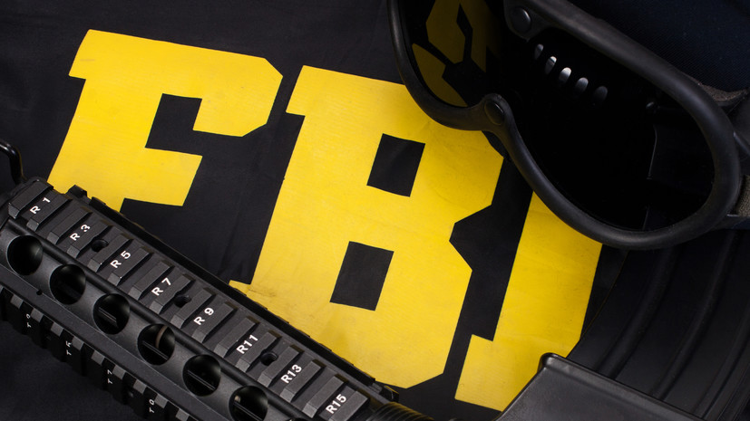 ABC: экс-главе ФБР Джеймсу Коми предъявили обвинения