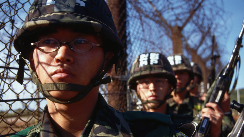 «Рёнхап»: Южная Корея совершила предупредительные выстрелы в сторону судна КНДР