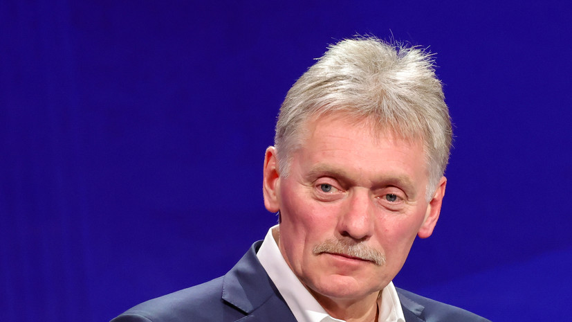 Песков назвал безответственными призывы сбивать российские самолёты