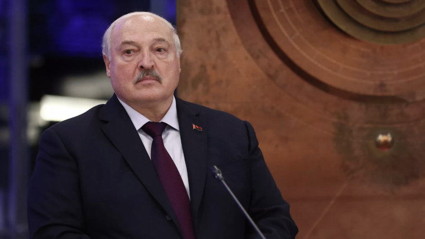 Лукашенко посоветовал Зеленскому успокоиться с угрозами ударов по Кремлю