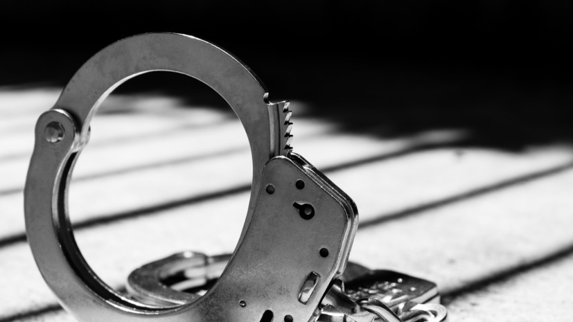 Суд арестовал мужчину, чья посылка взорвалась на почте в Петербурге