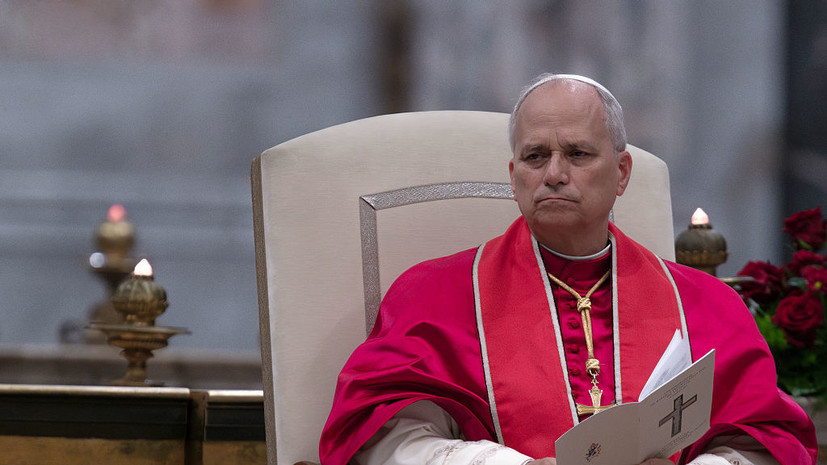 Президент Ferrari подарил Папе Римскому руль от болида «Формулы‑1»