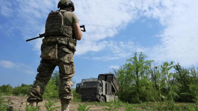 РИА Новости: ВСУ потеряли более 100 боевиков после переброски под Красноармейск