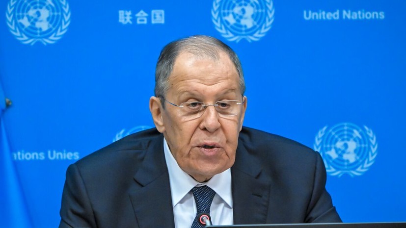 Лавров отказал в просьбе журналиста Sky News говорить по-английски на ГА ООН