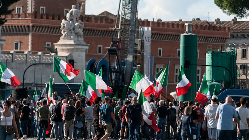 На центральной площади Рима прошло шествие против политики ЕС