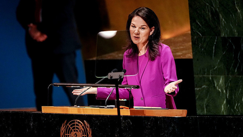 Spiegel: поведение Бербок в ООН вызывает стыд у немецкой общественности