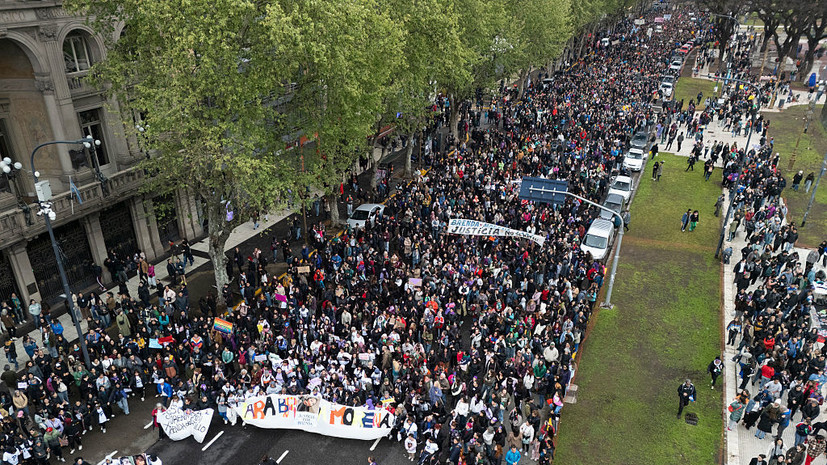 Несколько тысяч человек приняли участие в марше в Буэнос-Айресе