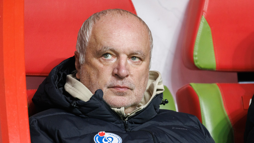 «Факел» объявил об уходе Шалимова с поста главного тренера команды