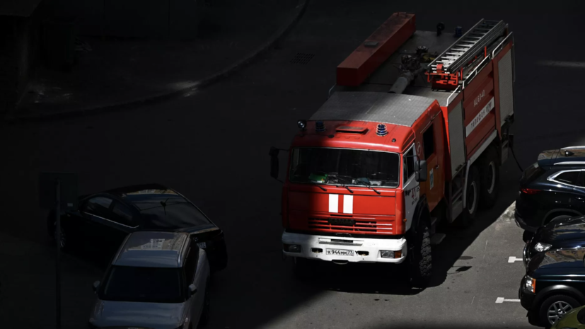 МЧС: возгорание на нефтебазе в Феодосии локализовано на площади 638 квадратов