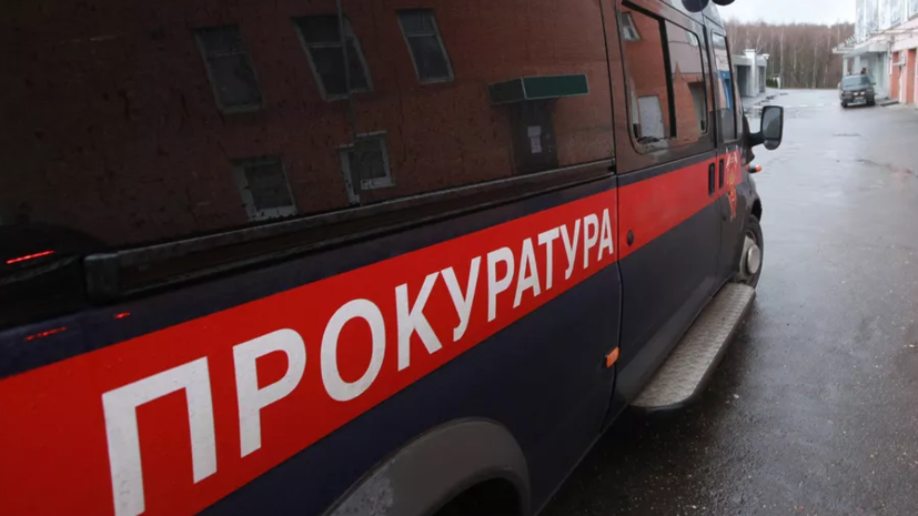 В Воронеже прокуратура проверит включившего рэп на могиле солдат подростка