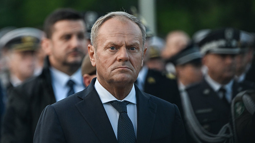Туск заявил о «войне нового типа» против России