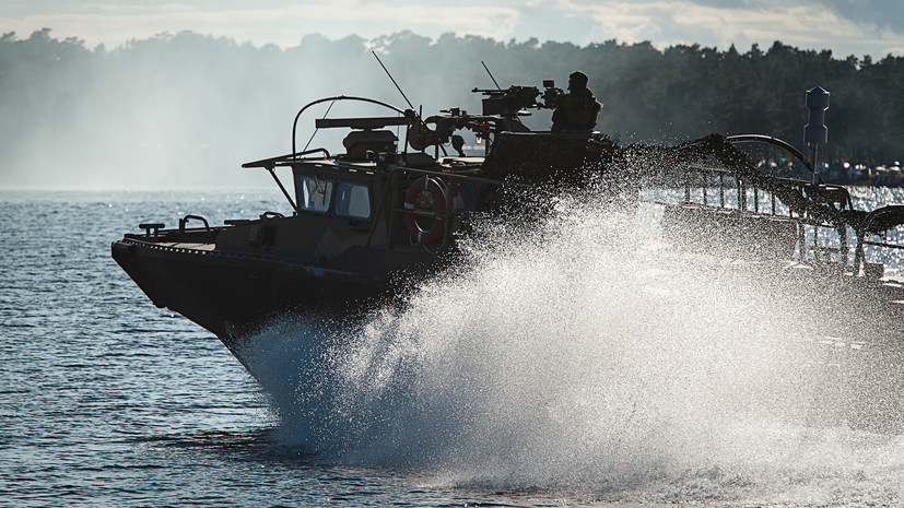 Expressen: ВМС Швеции поднялись на борт судна «Михаил Дудин»