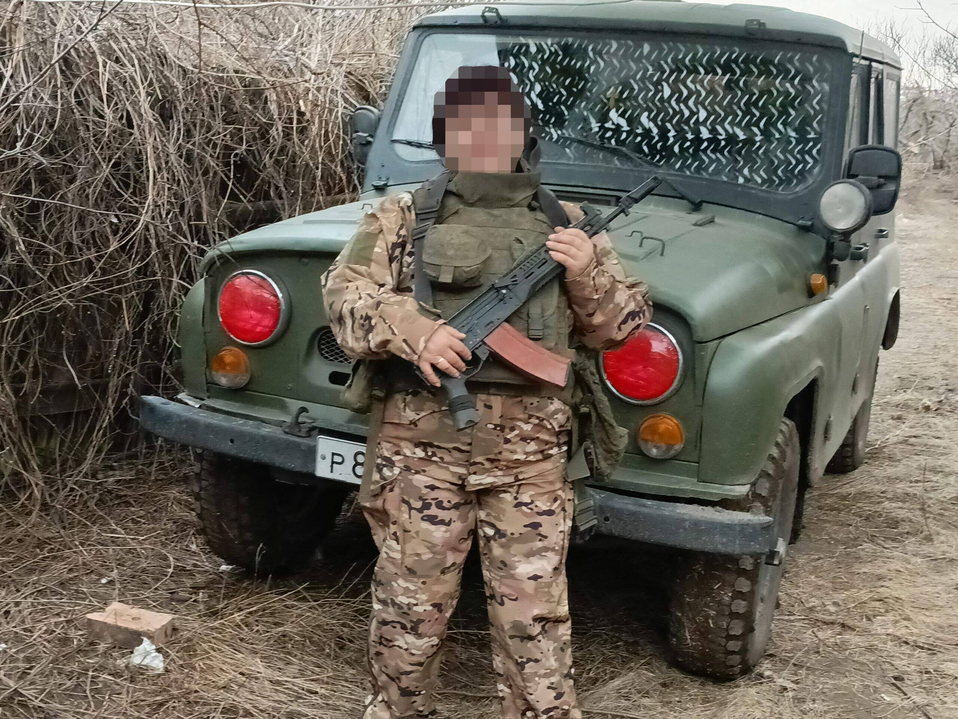 «Утро у меня начинается с теста — это уже ритуал»: как супруга бойца помогает его сослуживцам на передовой