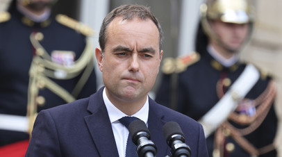 Новый премьер Франции Лекорню решил не отменять празднование Дня Победы