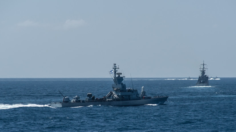 Израиль начал перехват флотилии, которая пытается доставить гумпомощь в Газу