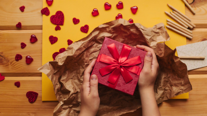 Депутат ГД Буцкая напомнила, что учителям можно дарить подарки до 3 тысяч рублей