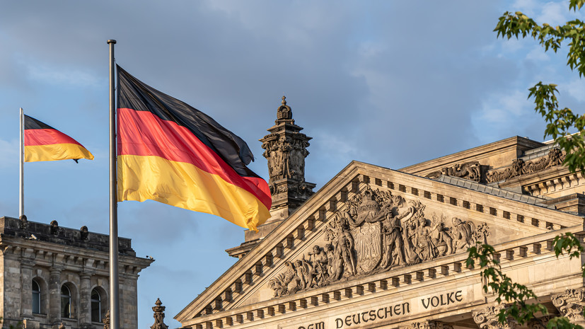 Нимайер: Германия оказалась зависимой от США даже после объединения