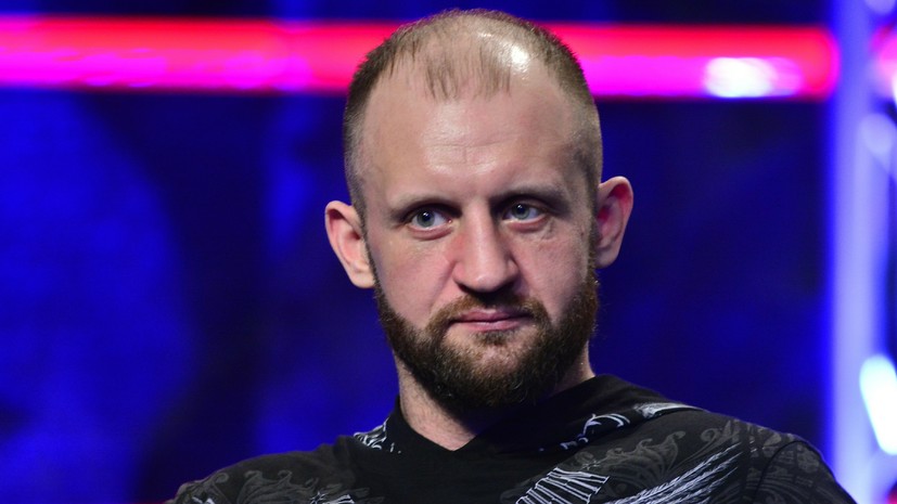 Освободившийся из тюрьмы младший брат Емельяненко проведёт бой в ноябре