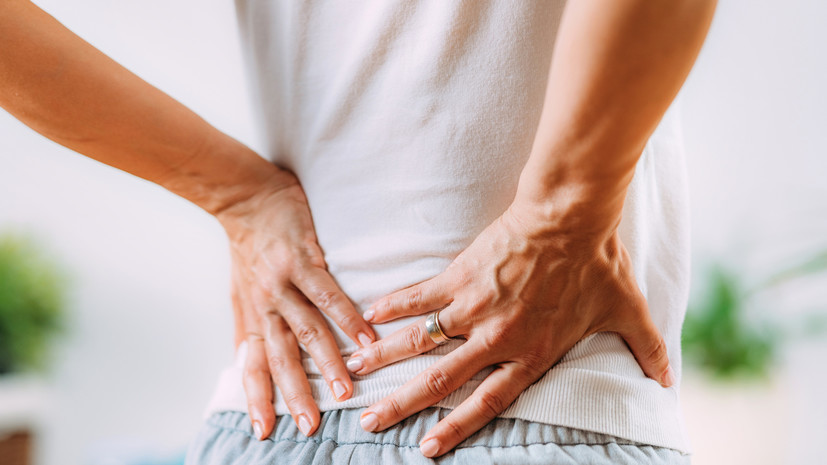 Невролог Ратинов назвал боли в спине «эпидемией» XXI века