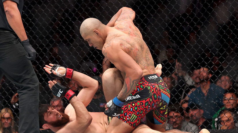 Кормье: Анкалаев получит возможность снова драться за чемпионский титул