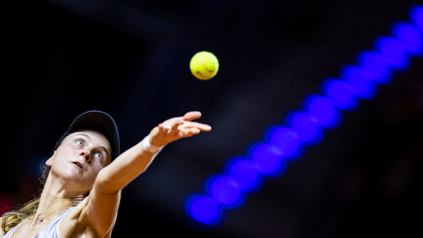 Самсонова вышла во второй круг турнира WTA в Ухани, Захарова проиграла Кенин