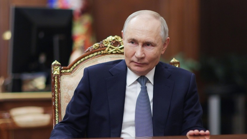 Путин: украинские военные отступают по всей линии боевого соприкосновения Путин: украинские военные отступают по всей линии боевого соприкосновения