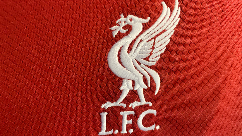 Водитель автобуса в Лондоне лишился работы из-за футболки «Ливерпуля»