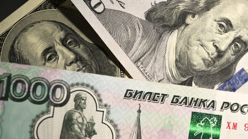 Трейдер Силаев: колебания валют носят символический характер