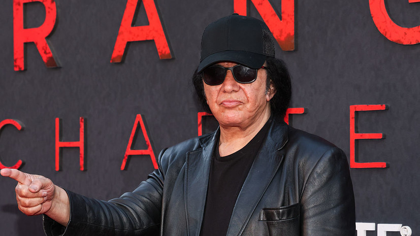 NBC: гитарист группы Kiss Симмонс попал в ДТП