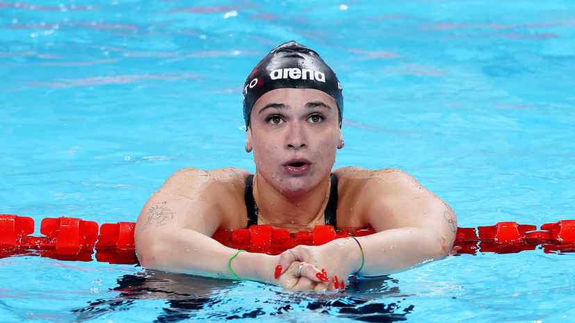 Итальянских пловчих отстранили от турниров после кражи в аэропорту Сингапура