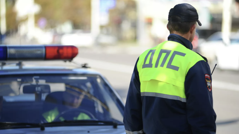 В Новосибирске водитель иномарки въехал в толпу у остановки, шестеро пострадали