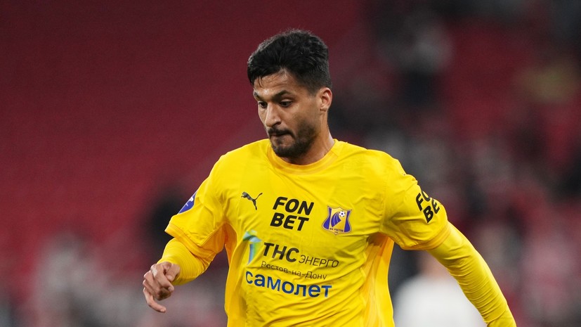 Нападающий сборной Ирана Мохеби заявил, что оказался в России благодаря Карпину