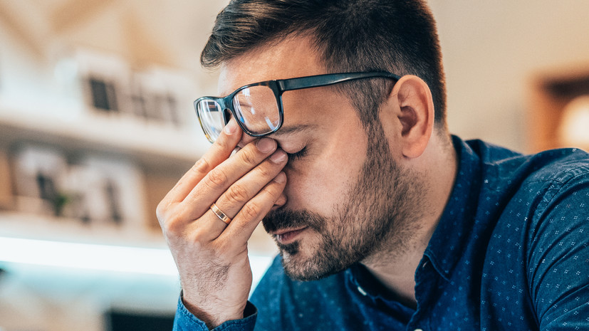 Офтальмолог Азнаурян: неправильно подобранные очки могут вызвать головную боль