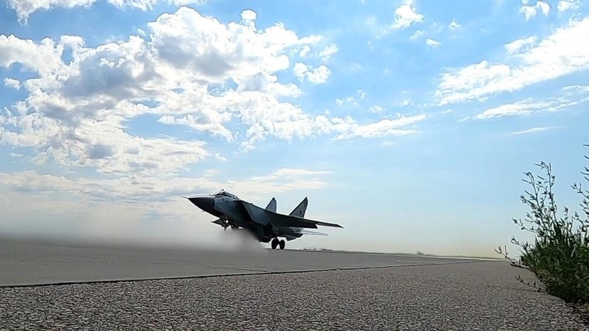 МиГ-31 потерпел аварию в Липецкой области при заходе на посадку