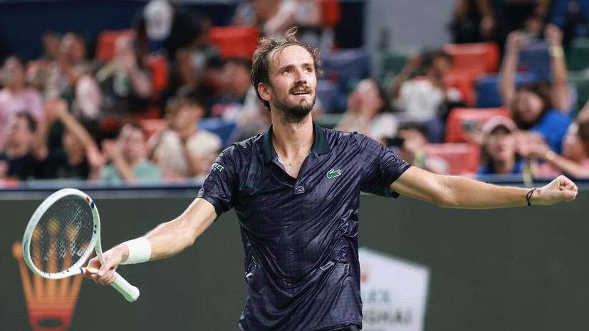 Медведев — о победе над де Минором в Шанхае: бог с ним, пусть видит, что я устал